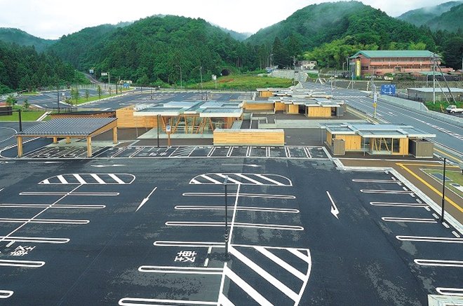 岐阜県の道の駅「道の駅 池田温泉」