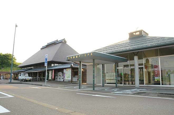 新潟県の道の駅「道の駅 良寛の里わしま」