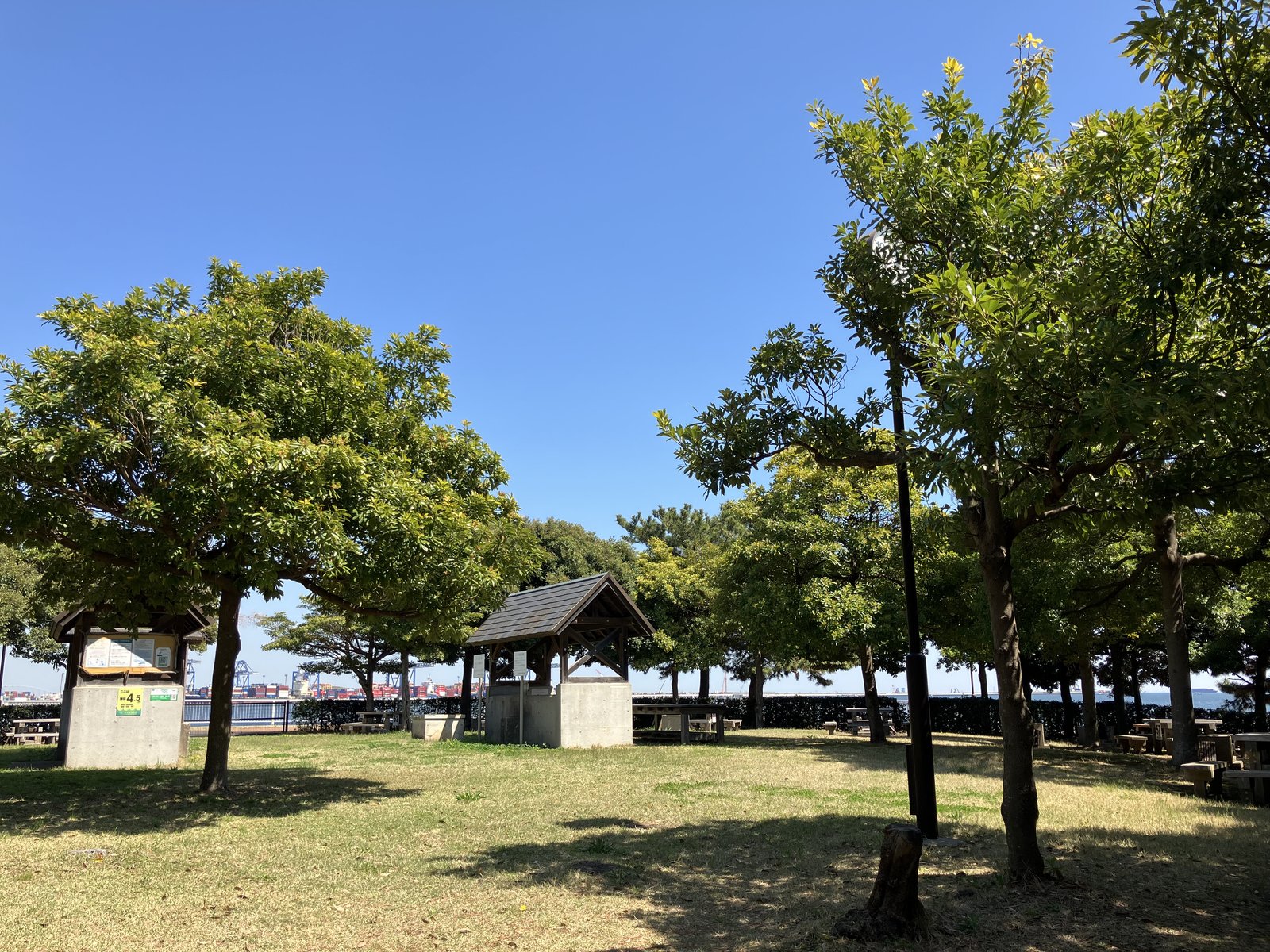 東京都のキャンプ場「城南島海浜公園 第二キャンプ場」