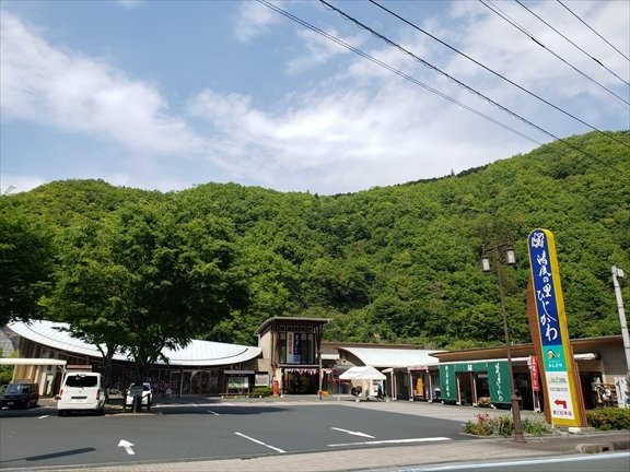愛媛県の道の駅「道の駅清流の里ひじかわ」