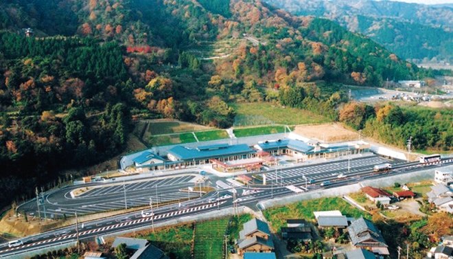 岐阜県の道の駅「道の駅 月見の里 南濃」